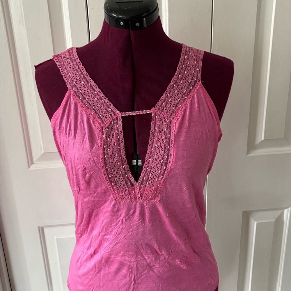 Silky V Neck Beaded Lace Keyhole Design Tank Top in Hot Fuchsia Pink Crinkle